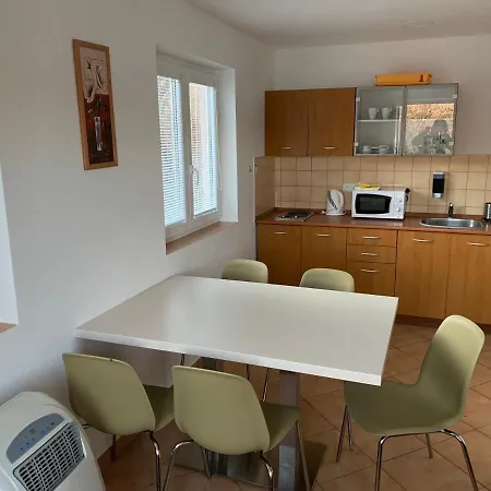 Hotel apartamentowy Omicron Bítov