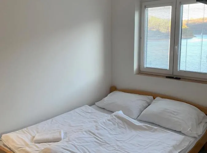 Omicron Apart Otel